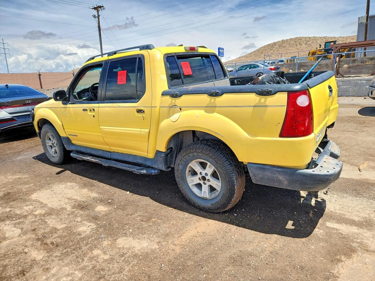 2002 Ford Explorer Sport Trac - Image 2