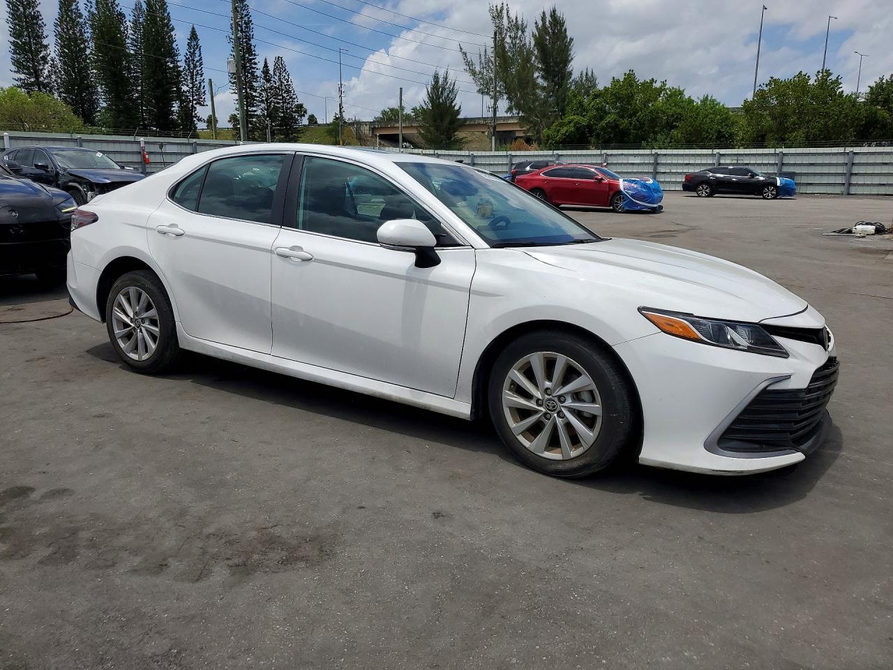 2024 Toyota Camry Le - Image 4