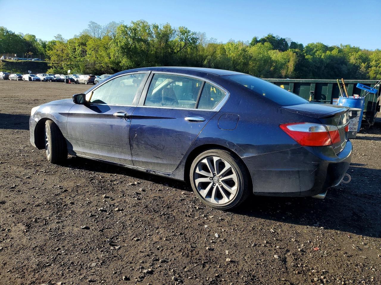 2014 Honda Accord Sport - Image 2