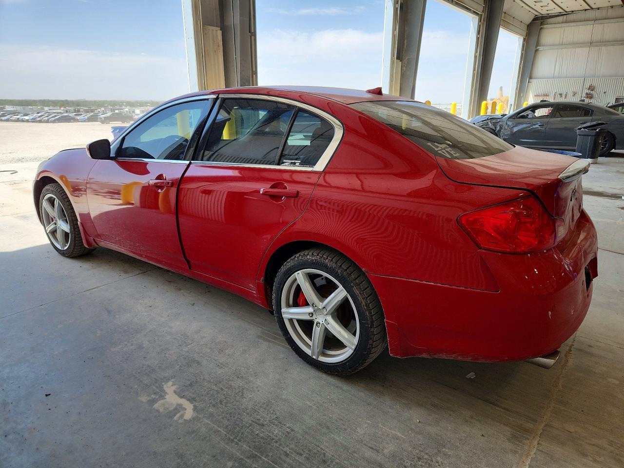 2011 Infiniti G37 Sedan X - Фото 2