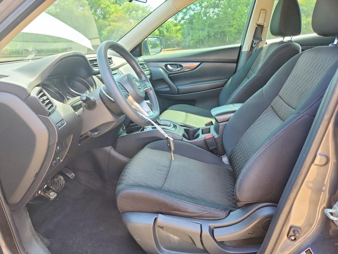2017 Nissan Rogue S - Image 7