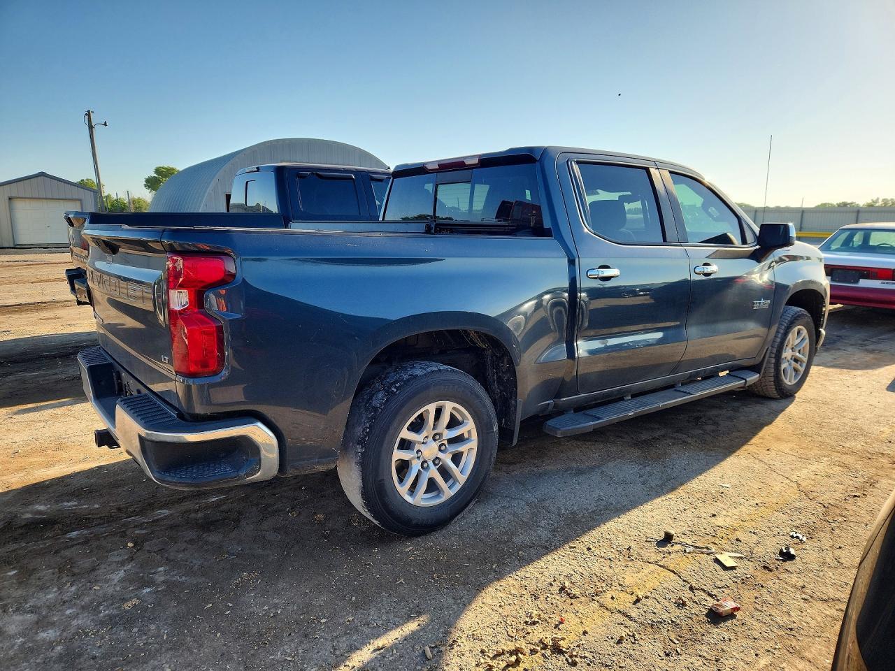 2019 Chevrolet Silverado K1500 Lt - Image 3