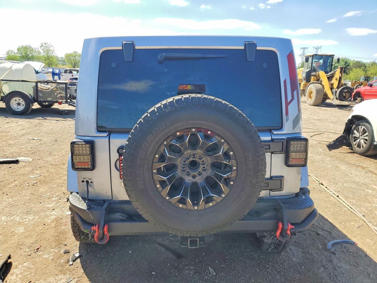 2017 Jeep Wrangler Unlimited Sahara - Image 6