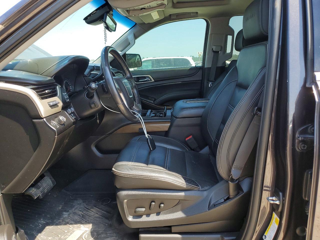 2018 GMC Yukon Denali - Фото 7