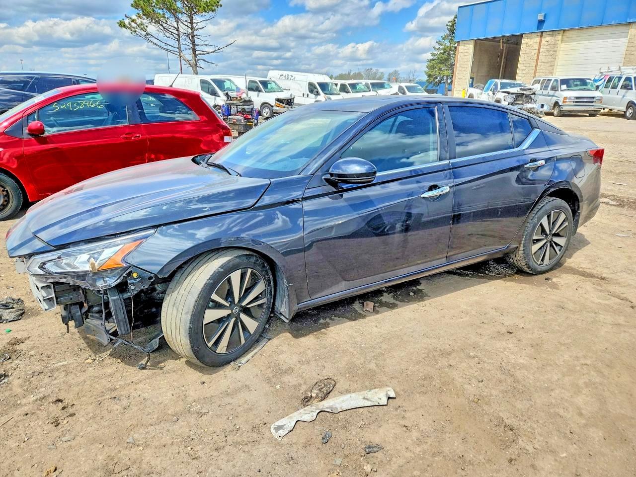 2021 Nissan Altima Sv