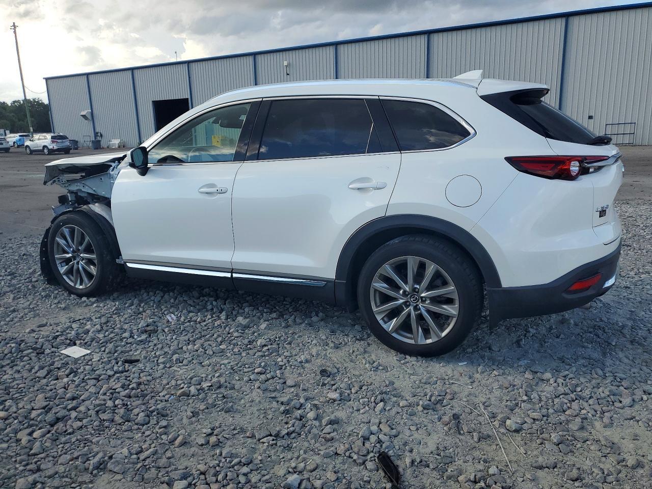 2018 Mazda Cx-9 Grand Touring - Image 2
