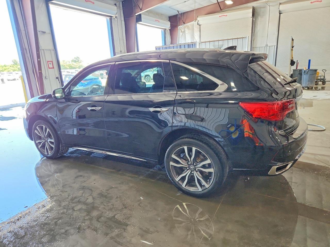 2020 Acura Mdx Advance - Image 2