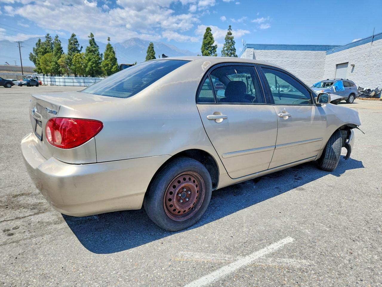 2005 Toyota Corolla Le - Image 3