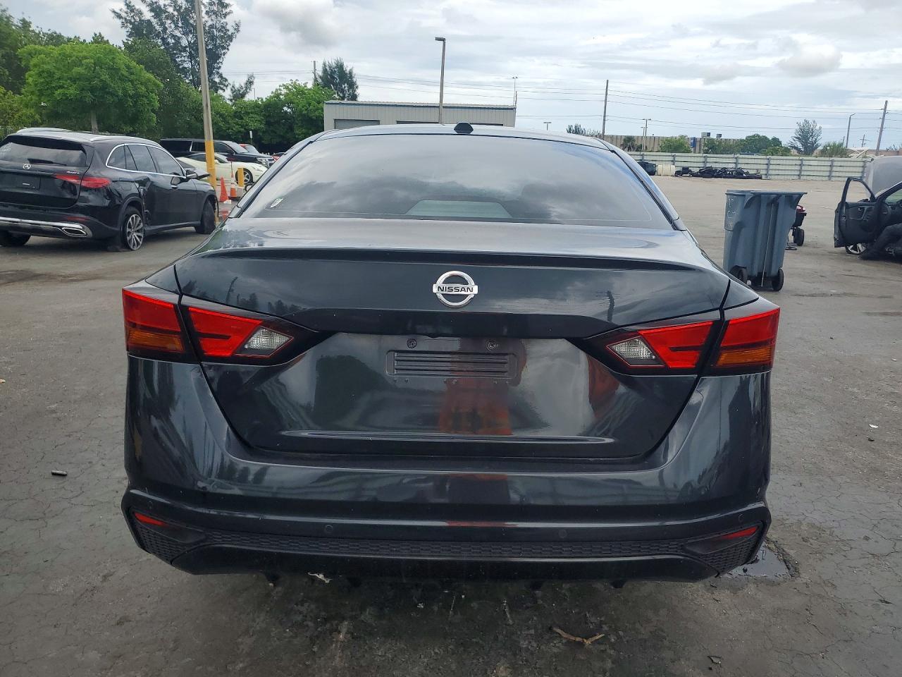 2021 Nissan Altima Sv - Image 6