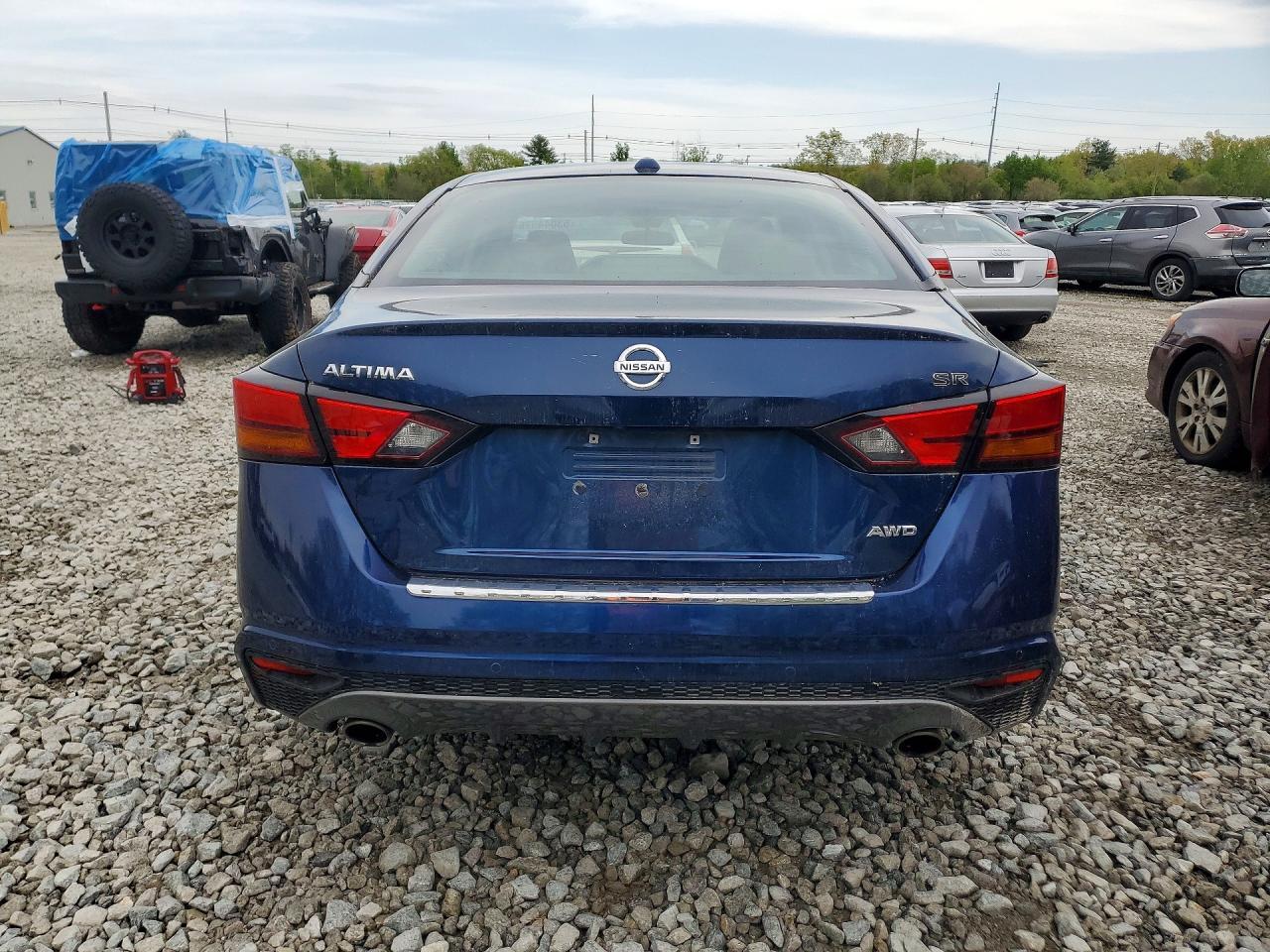 2021 Nissan Altima Sr - Фото 6