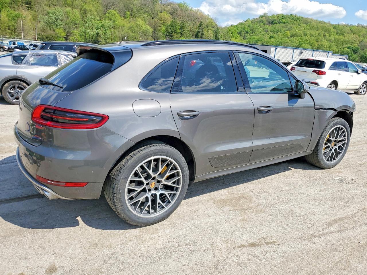 2016 Porsche Macan Turbo - Фото 3