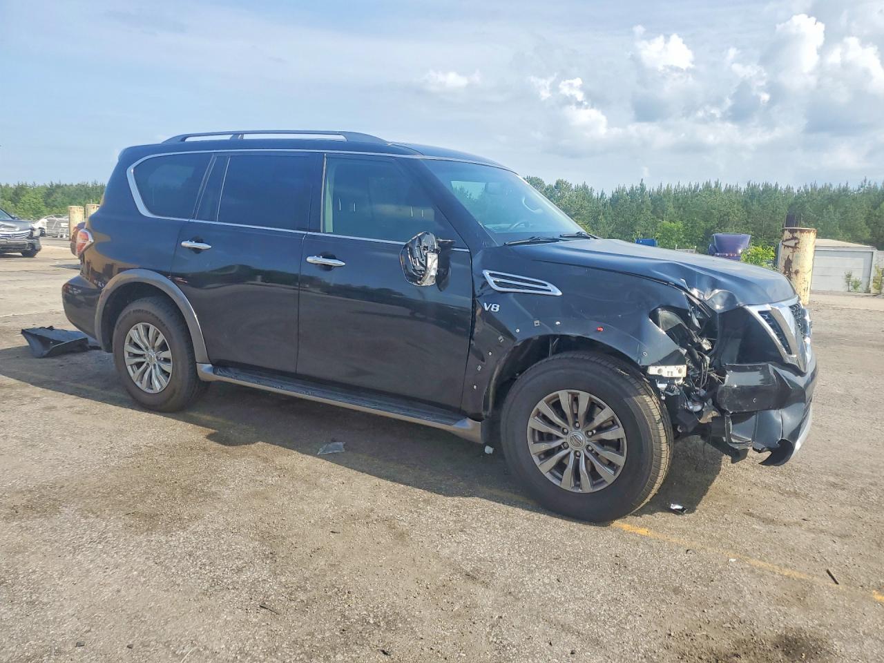 2017 Nissan Armada Sv - Image 4