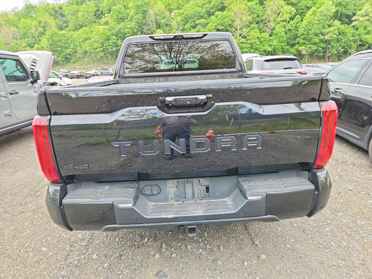 2024 Toyota Tundra 1794 Edition Hv - Image 6
