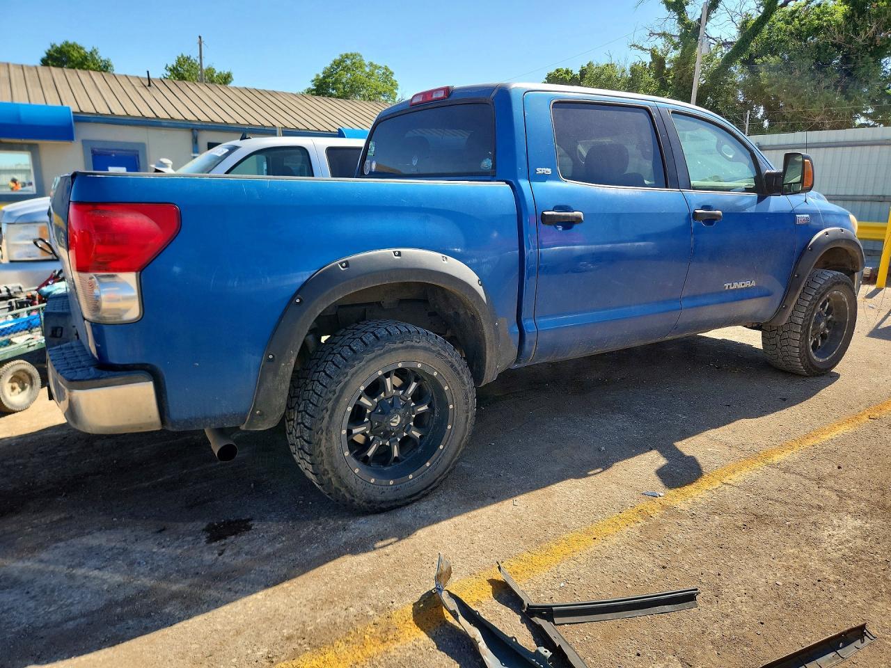 2007 Toyota Tundra Crewmax Sr5 - Image 3