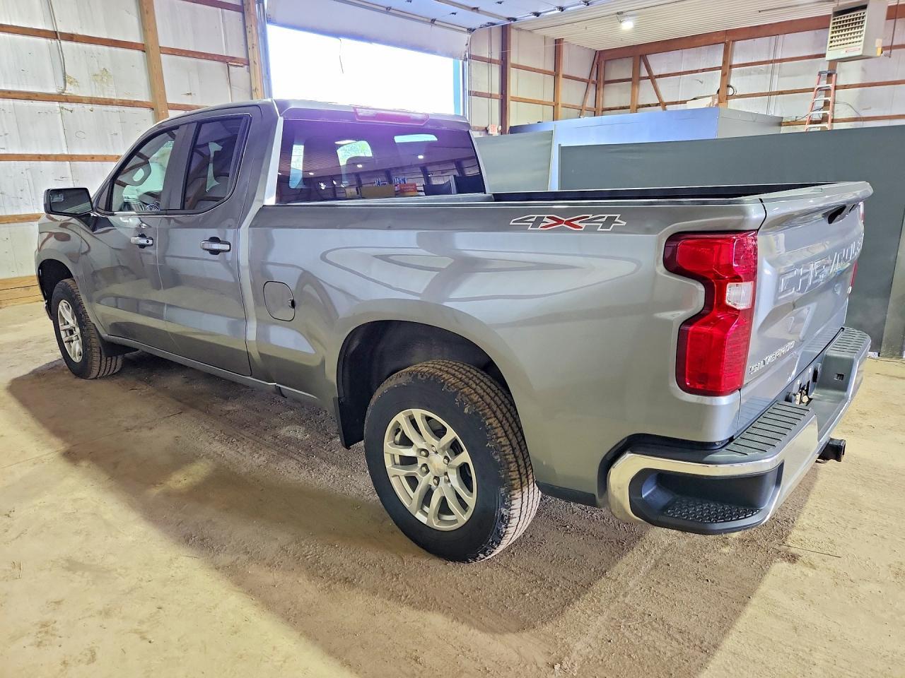 2020 Chevrolet Silverado K1500 Lt - Image 2