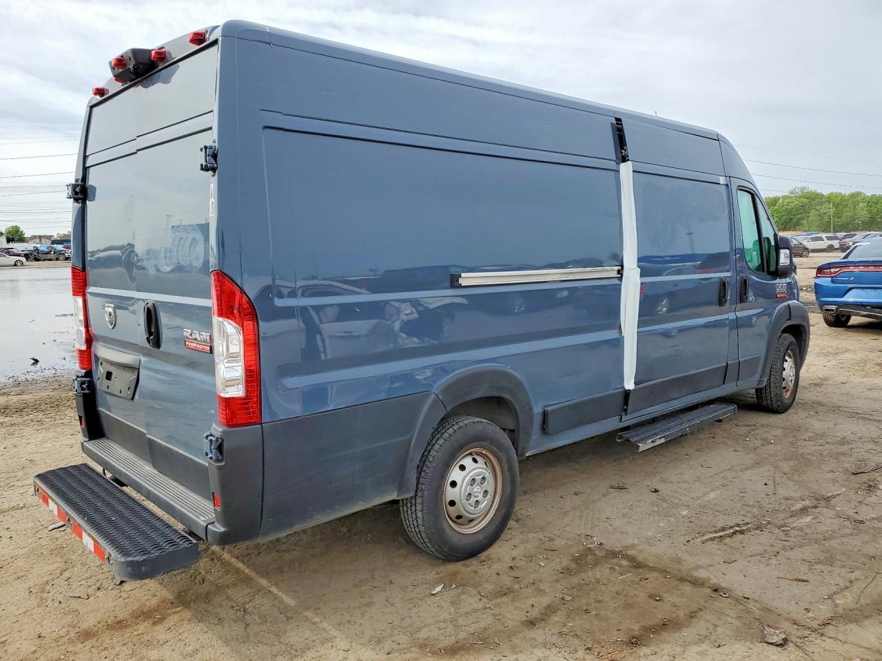 2020 Ram Promaster 3500 Delivery Van - Фото 3