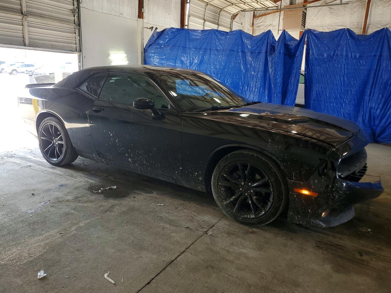 2016 Dodge Challenger Sxt - Image 4