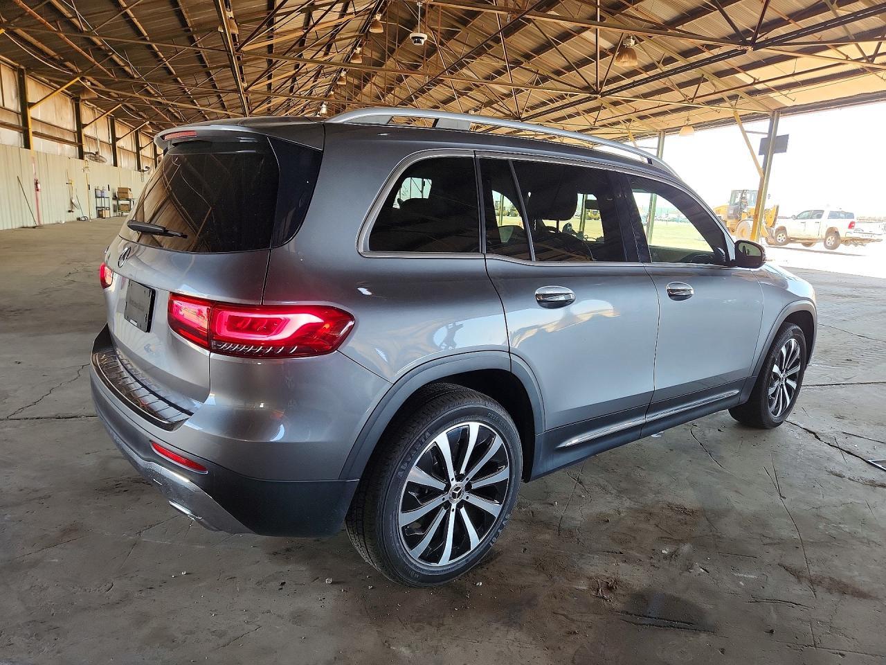 2021 Mercedes-Benz Glb 250 - Фото 3