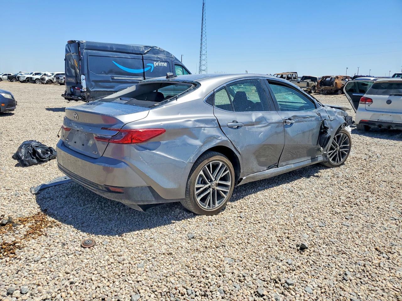 2026 Toyota Camry Xle - Фото 3