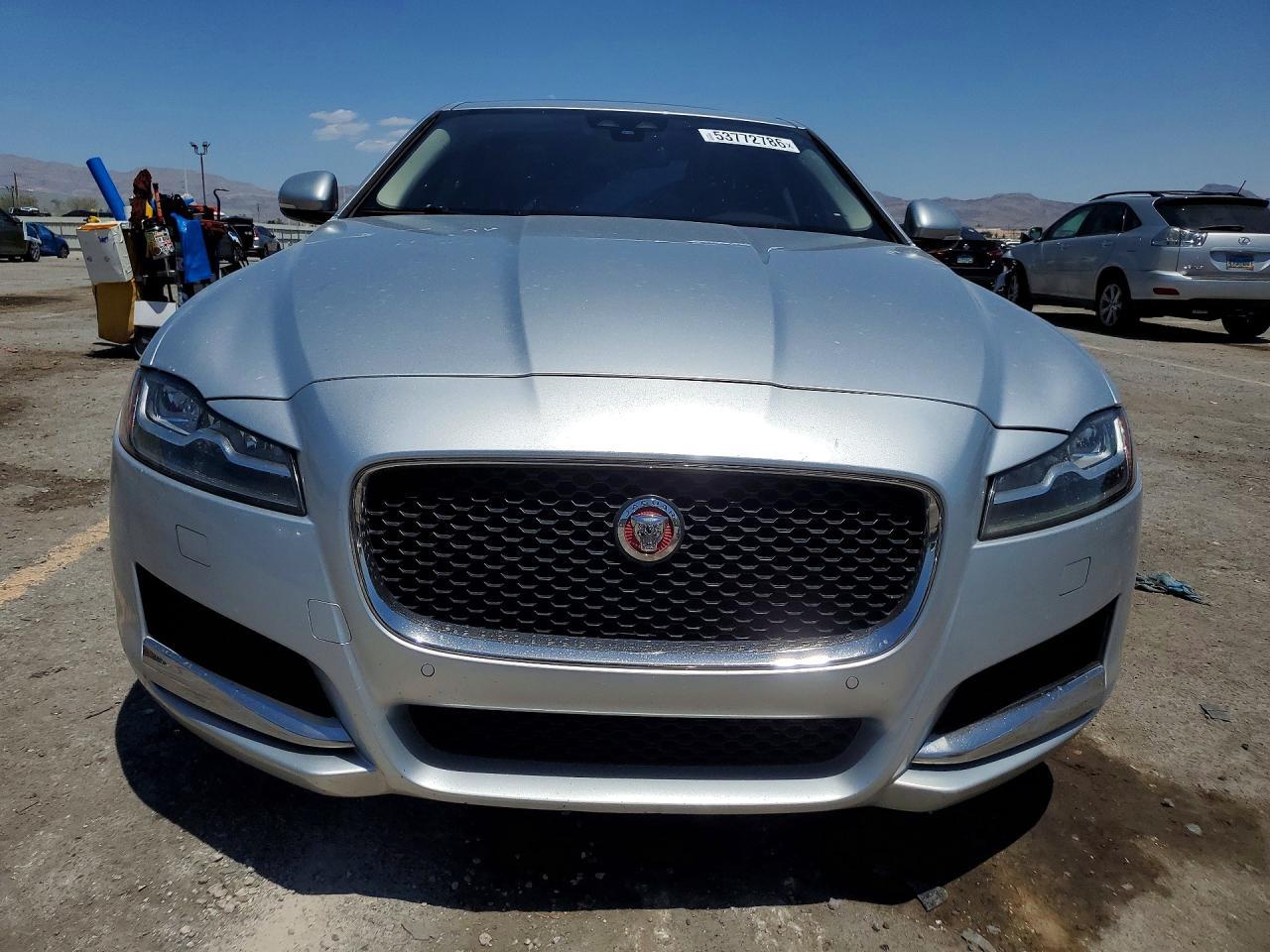 2017 Jaguar Xf Premium - Фото 5