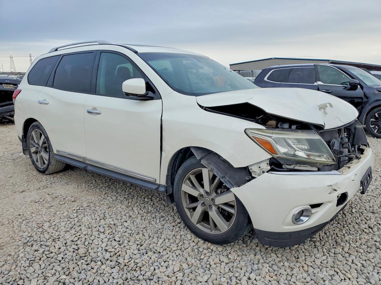 2015 Nissan Pathfinder S - Фото 4