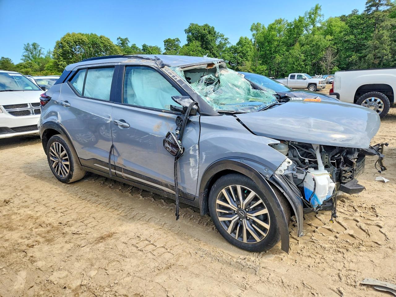 2023 Nissan Kicks Sr - Фото 4