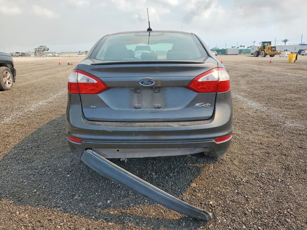 2019 Ford Fiesta Se - Фото 6