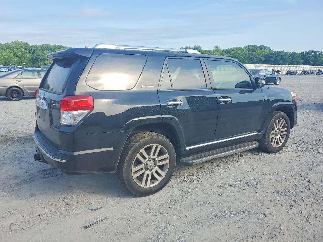 2013 Toyota 4Runner Limited - Image 3