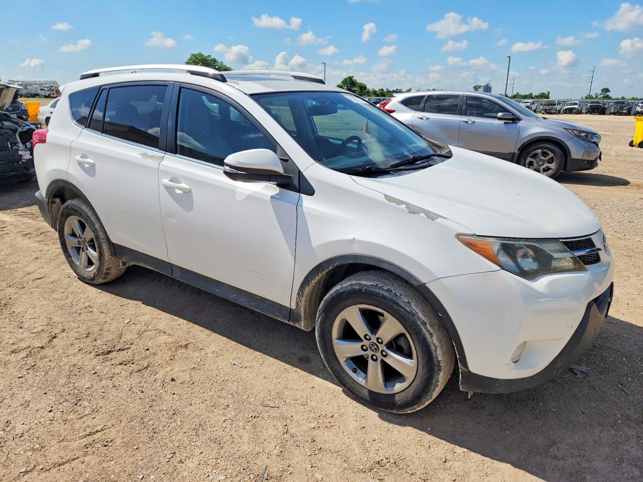 2015 Toyota Rav4 Xle - Image 4