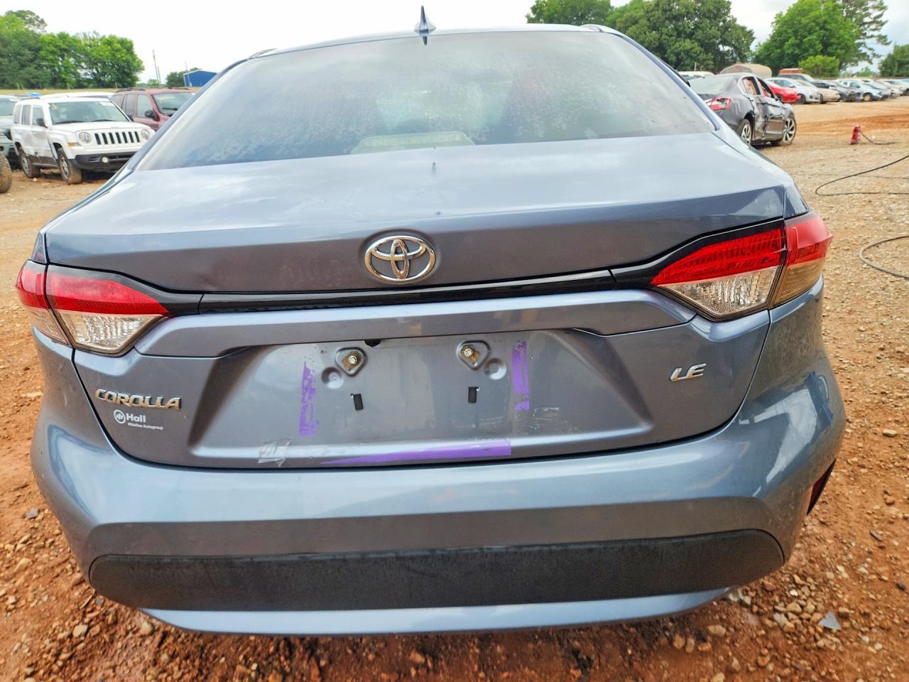 2022 Toyota Corolla Le - Image 6