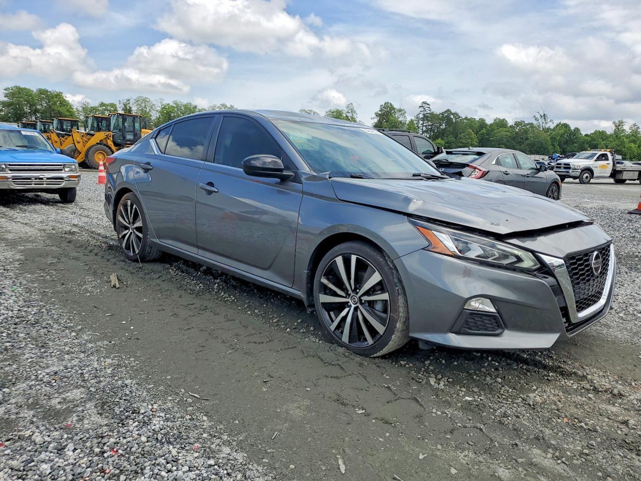 2021 Nissan Altima Sr - Фото 4