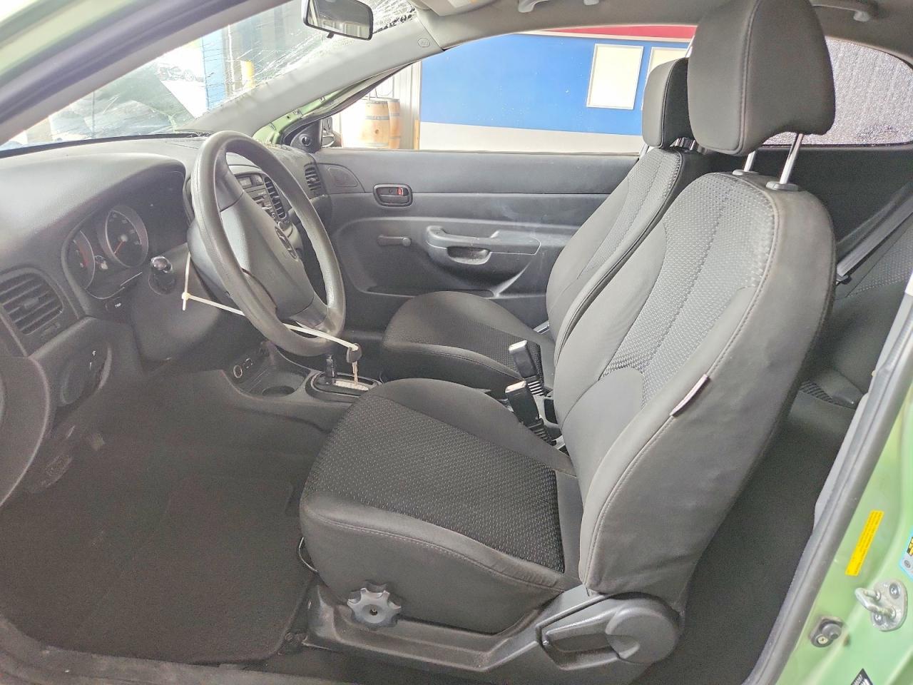 2011 Hyundai Accent Gl - Image 7