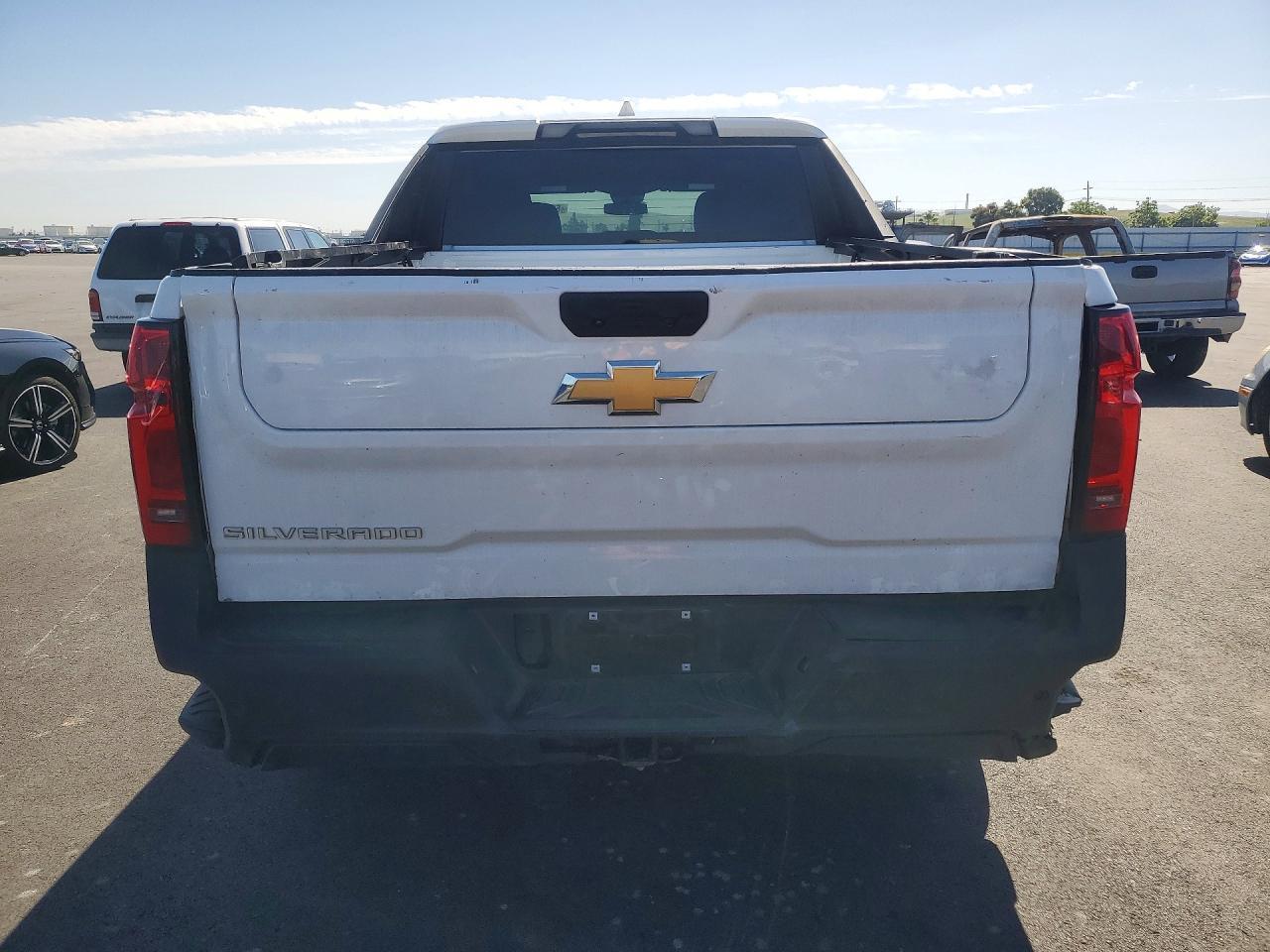 2024 Chevrolet Silverado - Image 6
