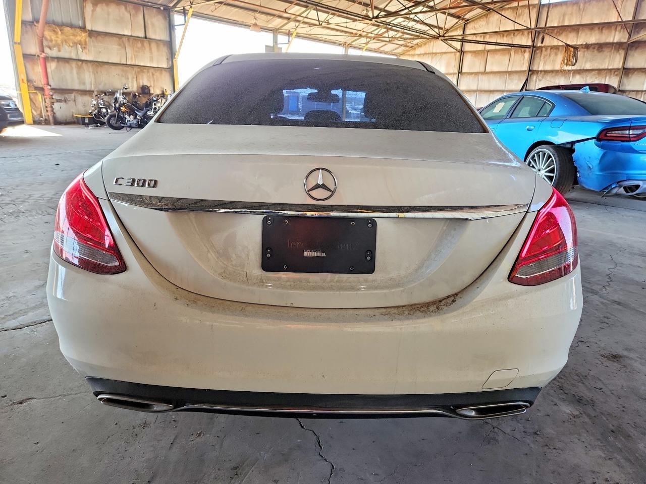 2015 Mercedes-Benz C 300 - Image 6