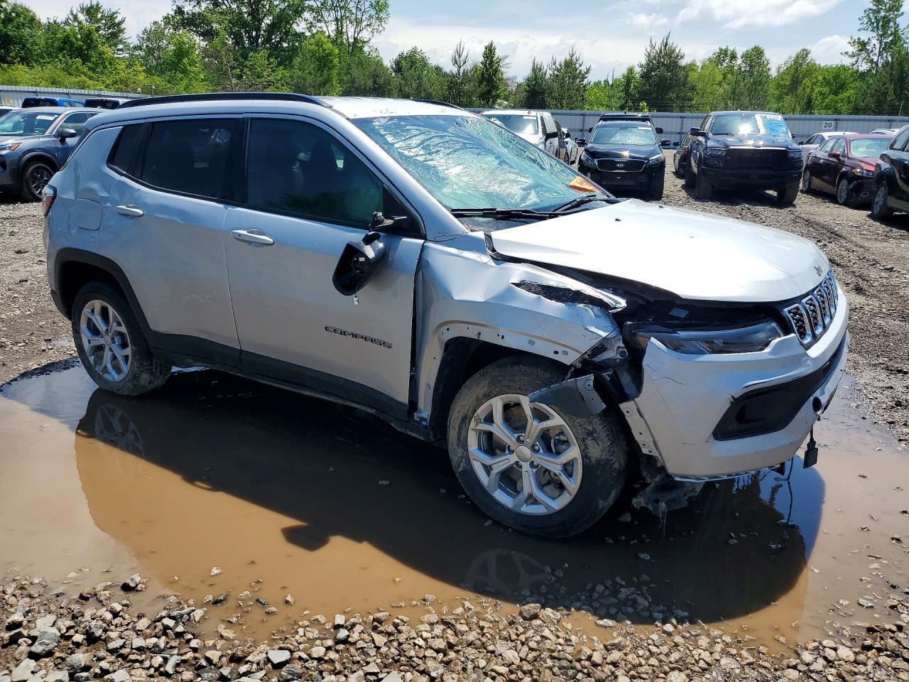 2024 Jeep Compass Latitude - Image 4