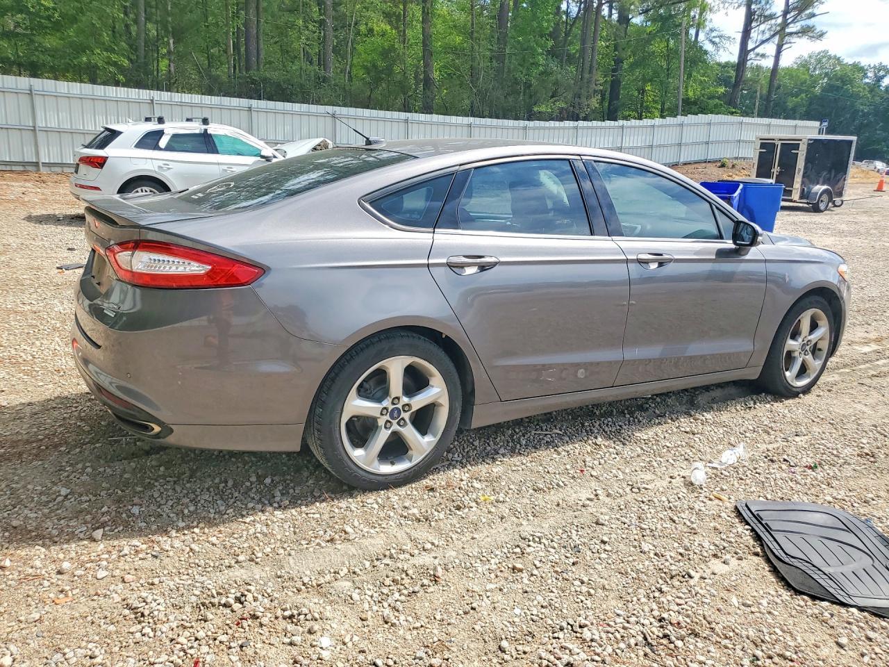 2013 Ford Fusion Se - Фото 3