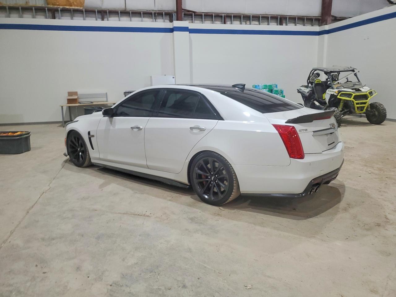 2018 Cadillac Cts-V - Фото 2