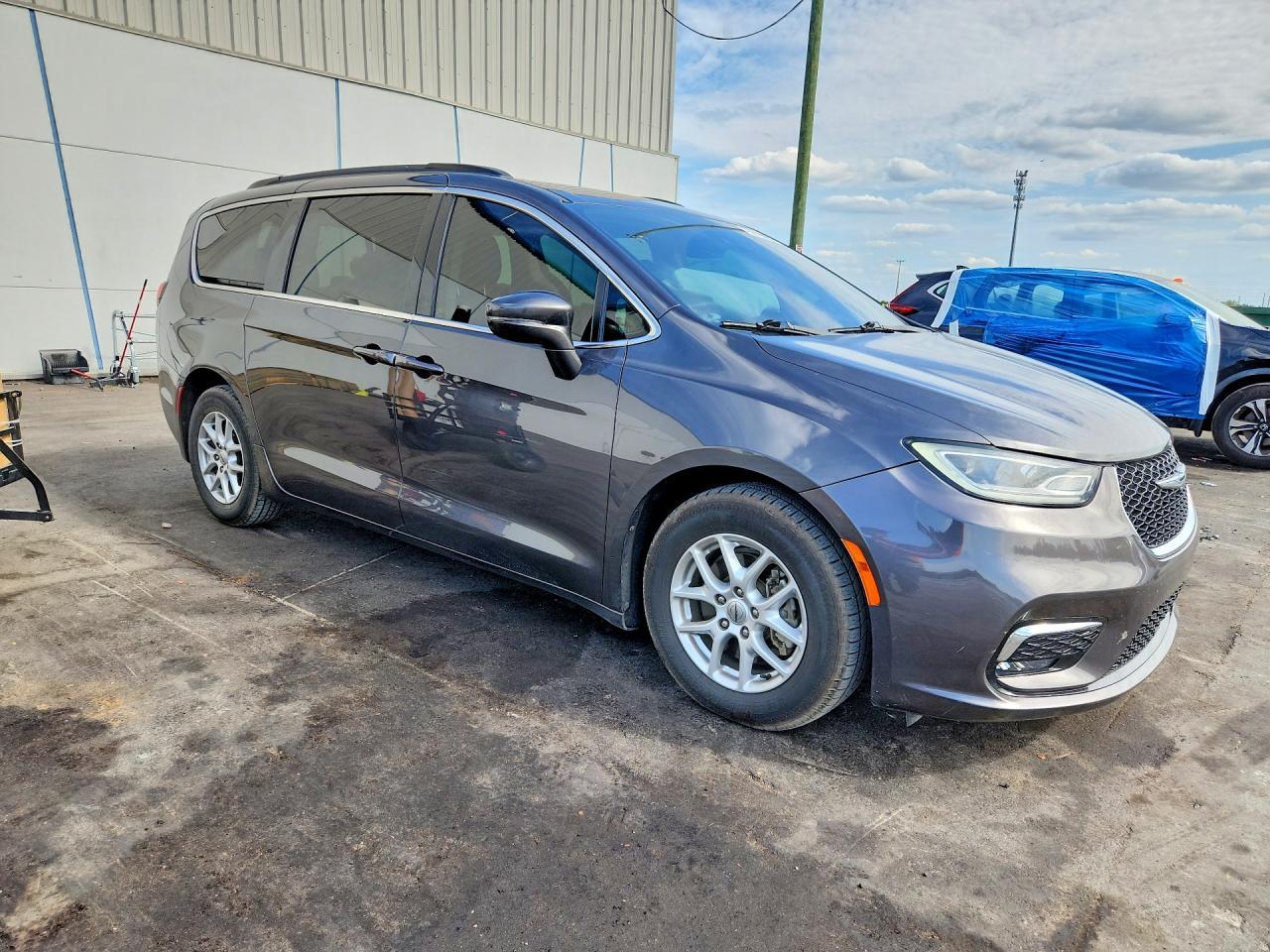 2022 Chrysler Pacifica Touring L - Фото 4