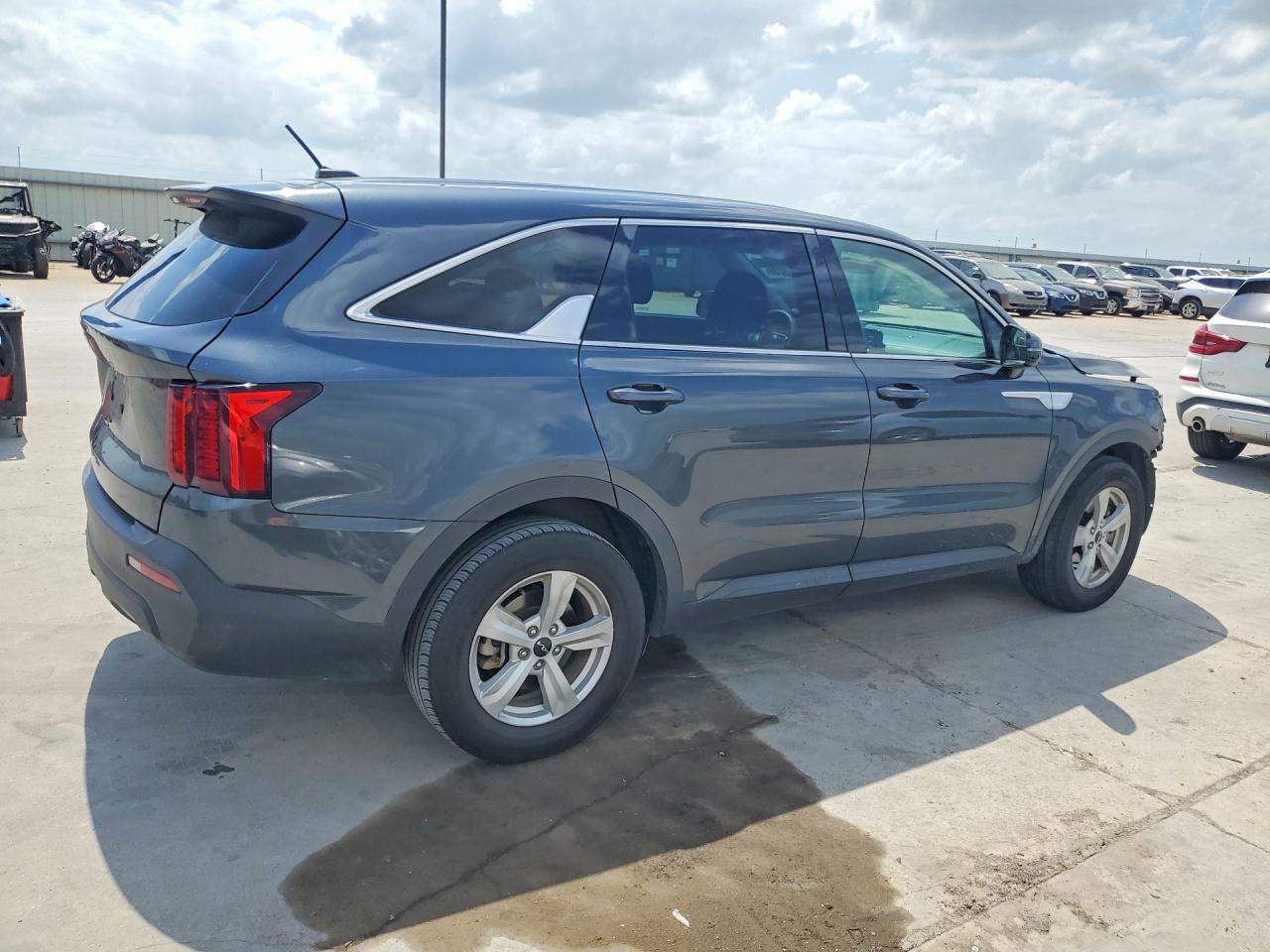 2023 Kia Sorento Lx - Фото 3