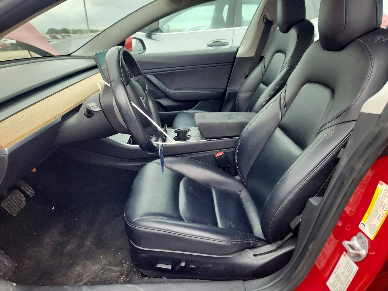 2018 Tesla Model 3 - Фото 7