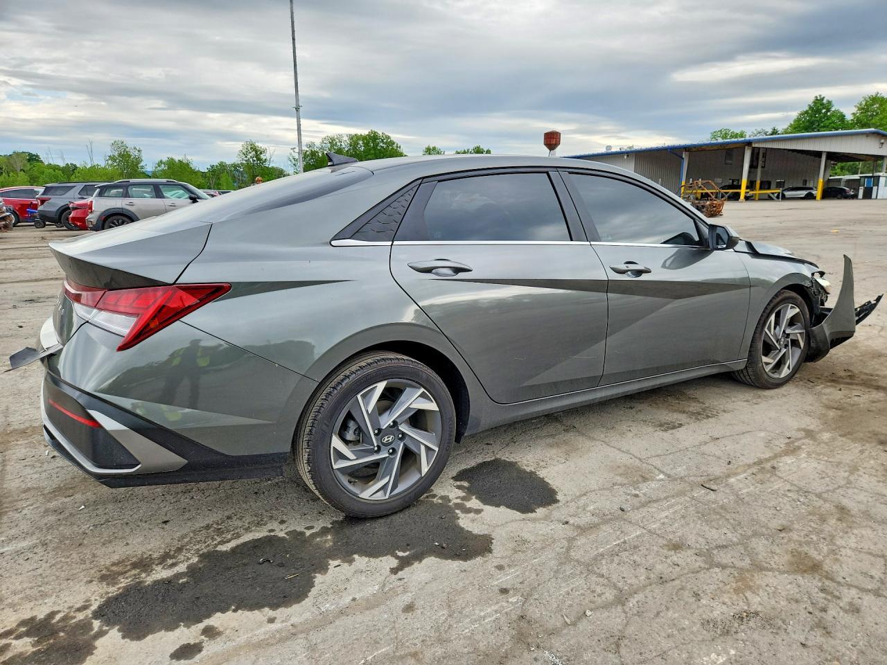 2025 Hyundai Elantra Sel - Фото 3