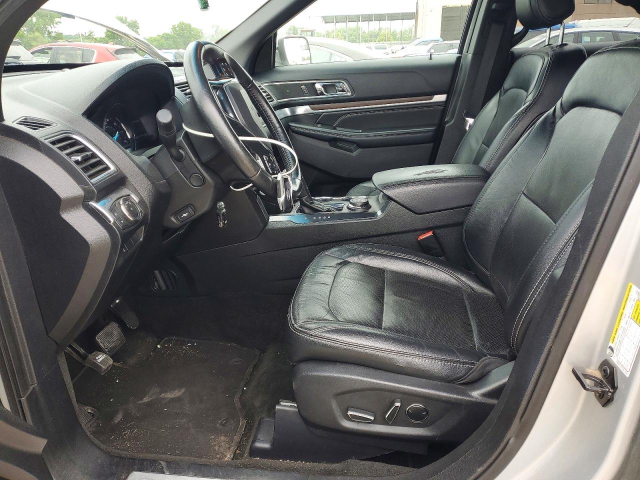 2016 Ford Explorer - Фото 7