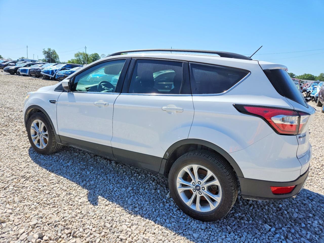 2018 Ford Escape Se - Фото 2