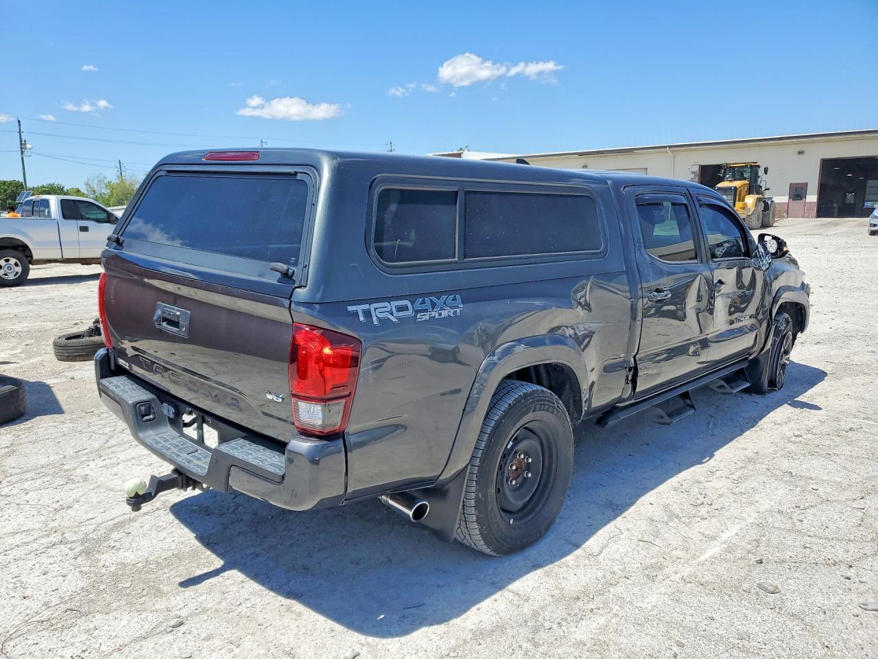 2018 Toyota Tacoma Trd Sport - Фото 3