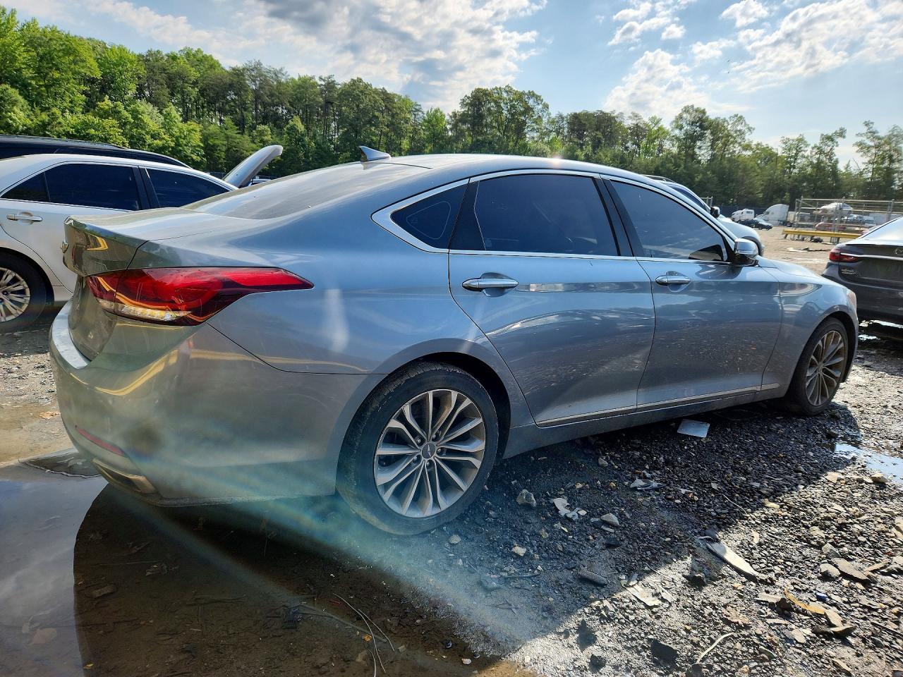 2016 Hyundai Genesis 3.8L - Image 3