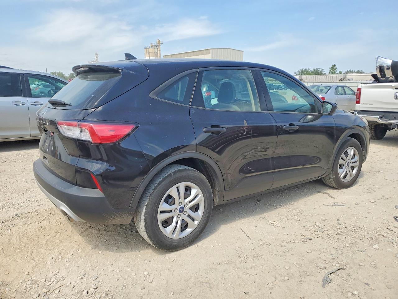 2020 Ford Escape S - Image 3