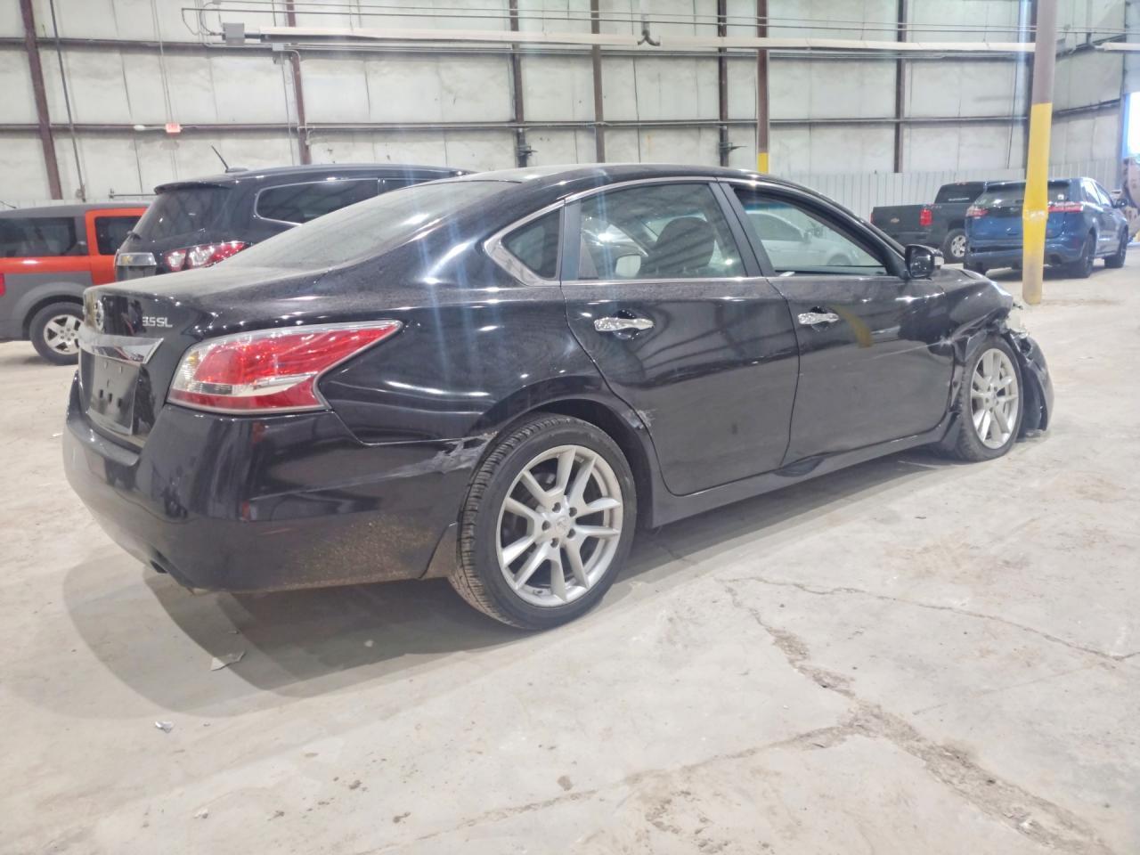 2014 Nissan Altima 3.5 S - Image 3