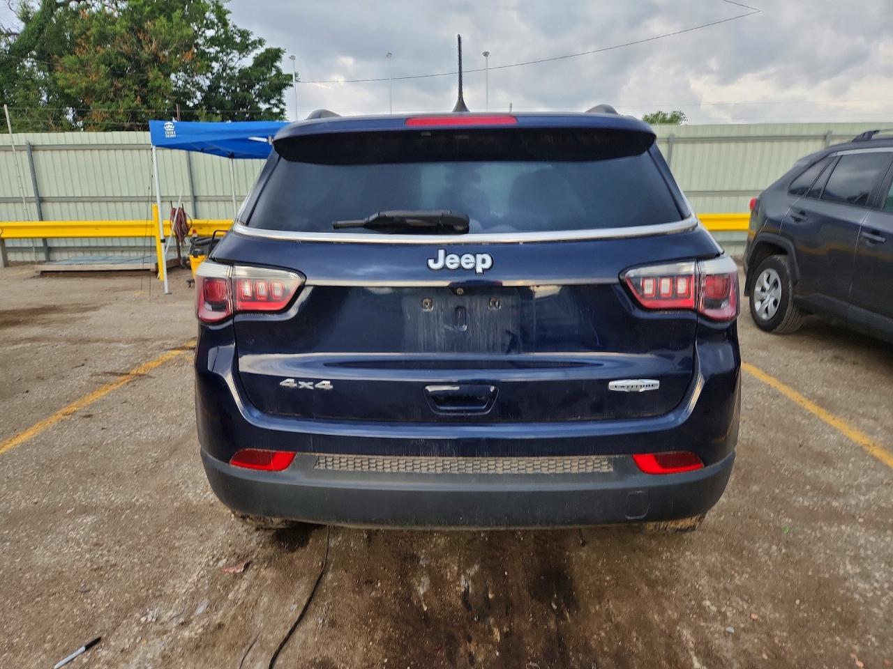 2018 Jeep Compass Latitude - Image 6