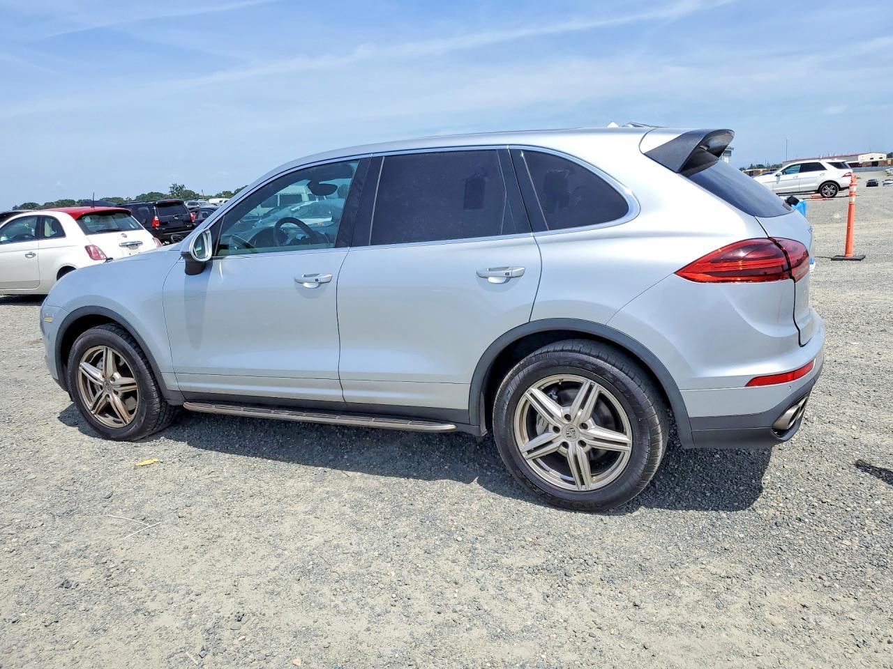 2015 Porsche Cayenne S - Image 2