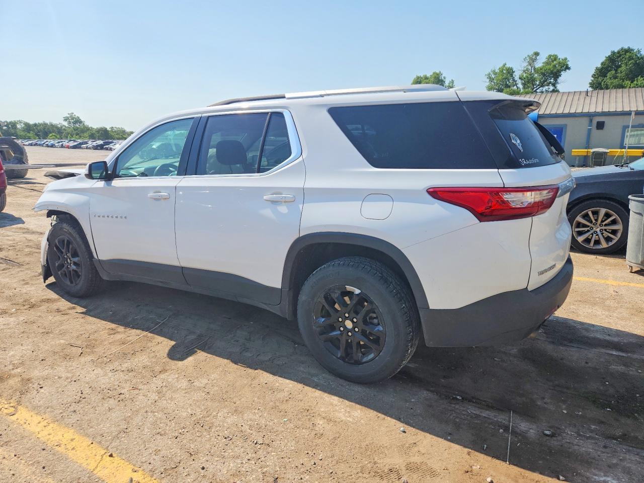 2018 Chevrolet Traverse Lt - Image 2